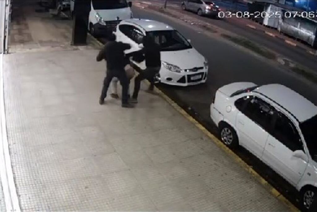 Turista brasileira é assaltada por dupla armada em Rivera