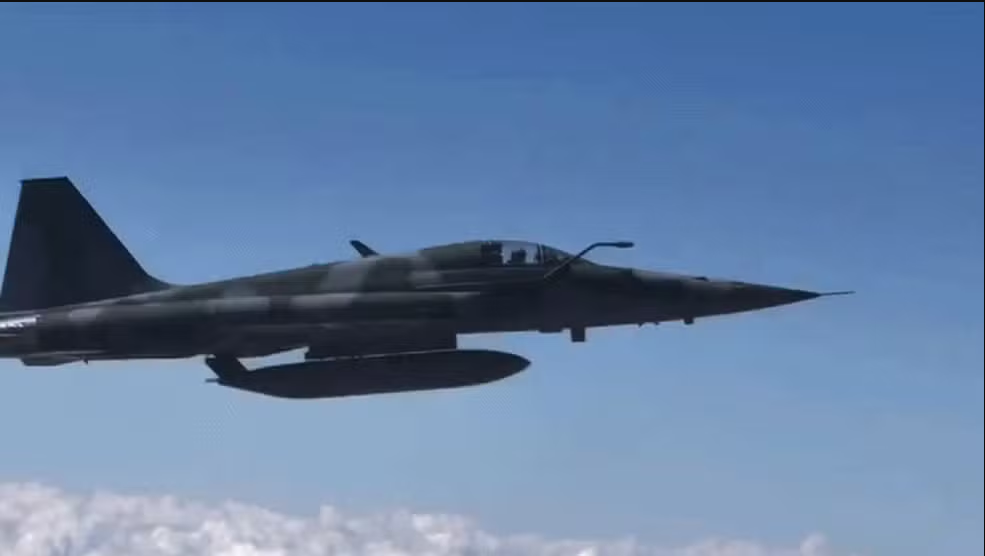 'Obedeça a todos os comandos': piloto relata como foi ser interceptado por caça da FAB no RS