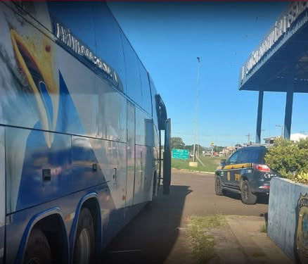 PRF APREENDE 300 MIL REAIS EM VINHOS DE LUXO, COMPRADOS EM RIVERA